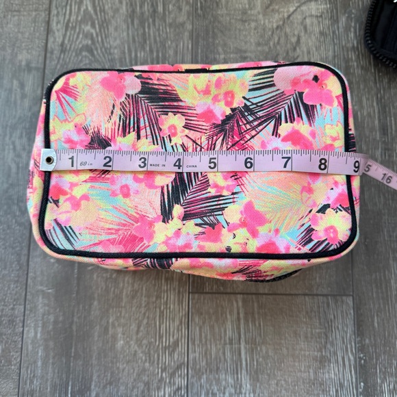 PINK Victoria's Secret Floral Cosmetic Bag - Picture 2 of 7